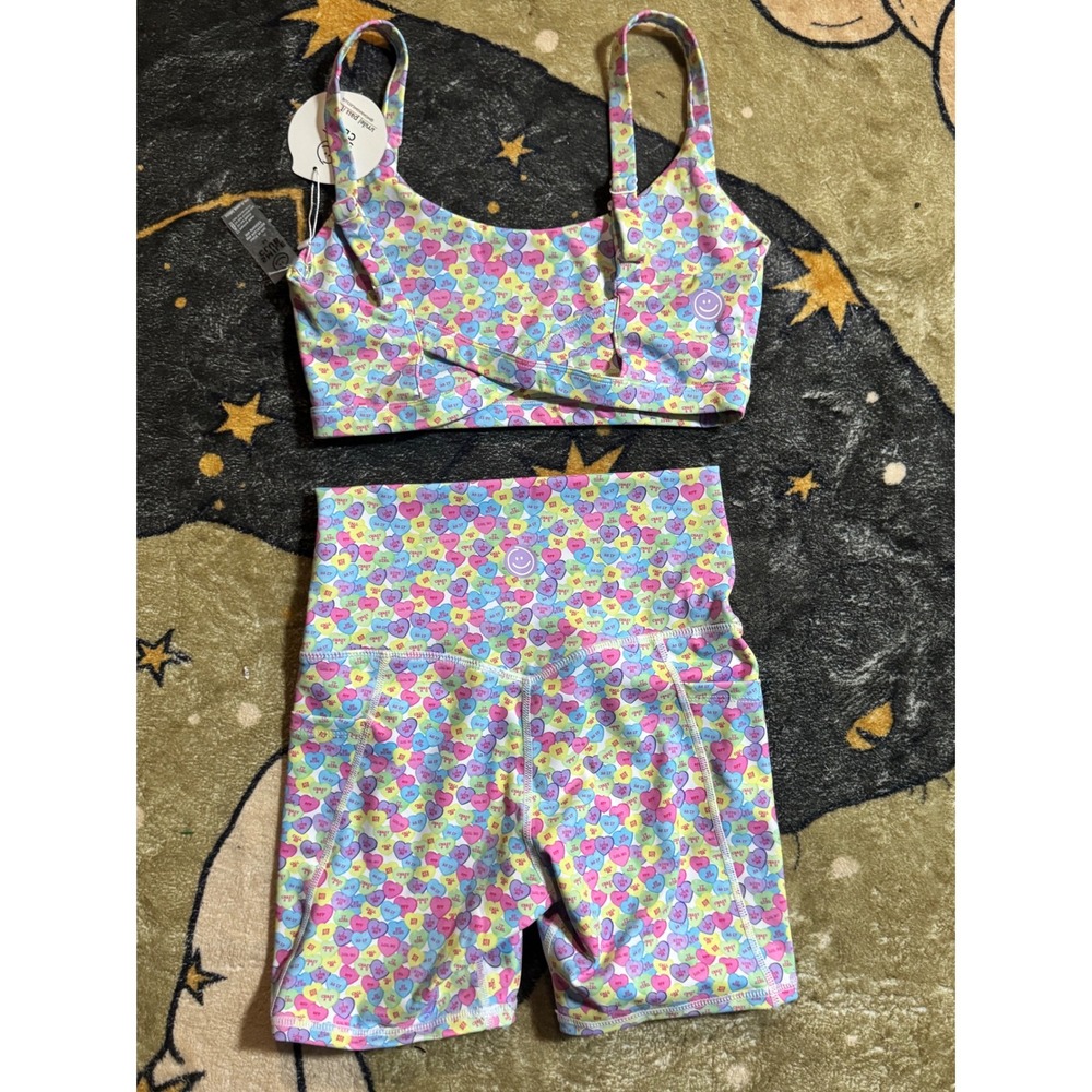 Smile Club Activewear Set - Sports Bra & Biker Shorts - Candy Hearts Print - Picture 4 of 4